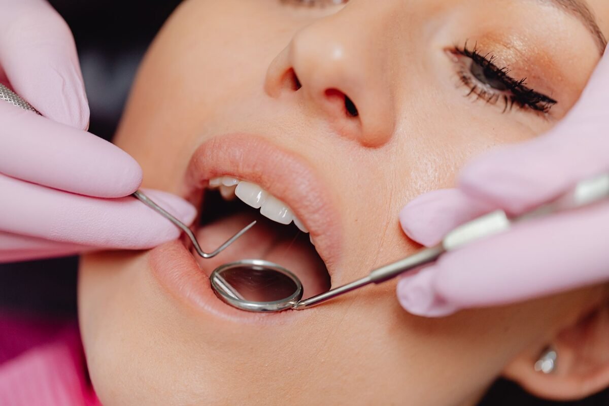 7 Early Signs of Gum Disease You Shouldn't Ignore